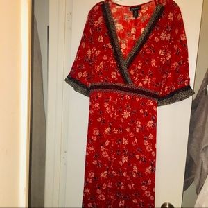 2-knee length summer V-neck black&white dresses